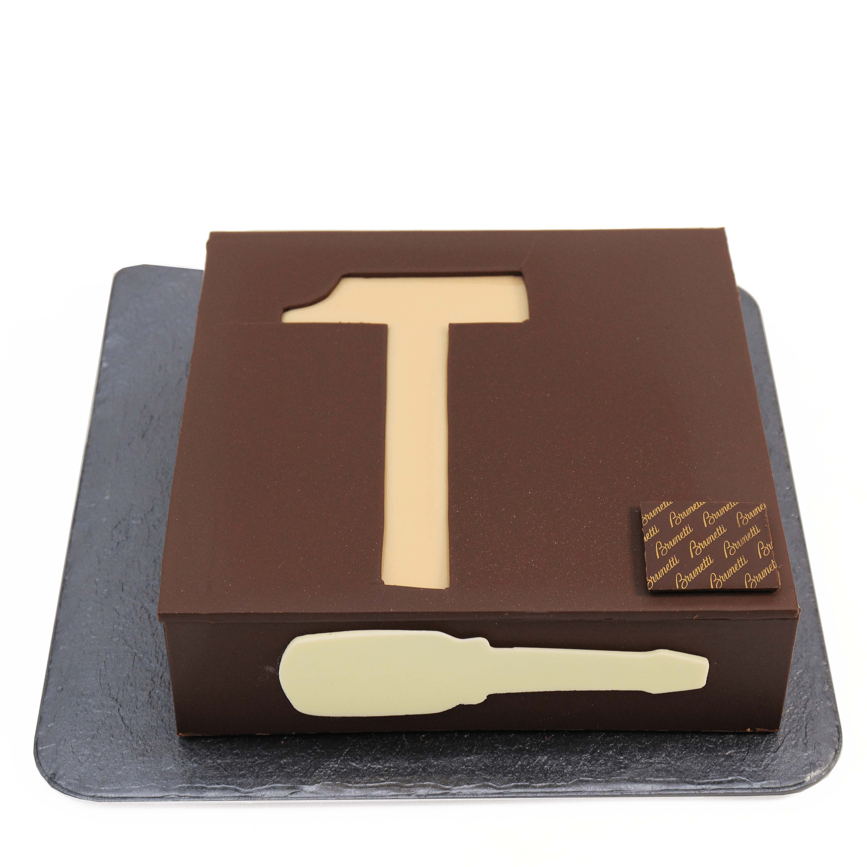 A Torta Ubriaca with the letter t on top.